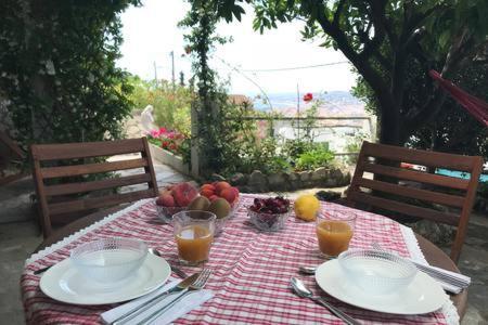 Beautiful With Panoramic View Over Ferienhaus