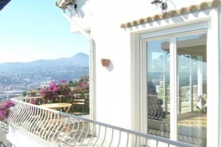 Beautiful With Panoramic View Over Vakantiehuis